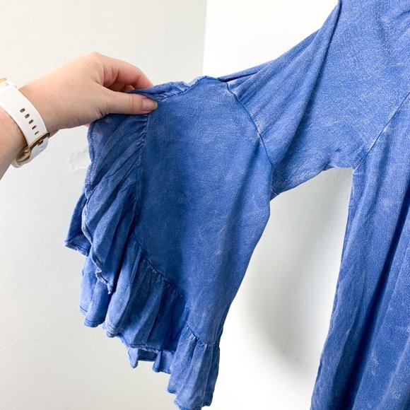 Altar'd State blue boho off the shoulder swing blouse bell split sleeve medium - Picture 3 of 7